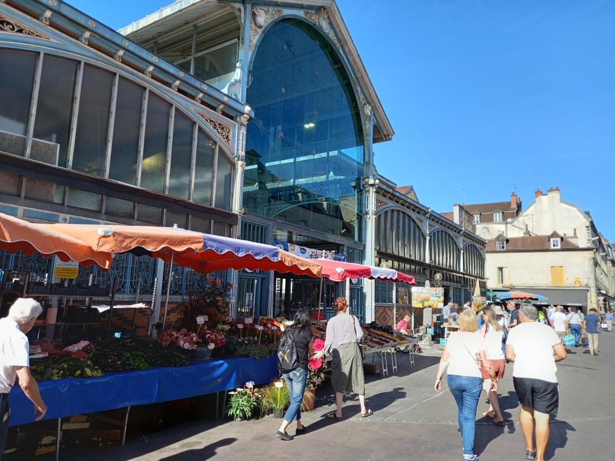 La Cascade Et Des Halles Дижон Экстерьер фото